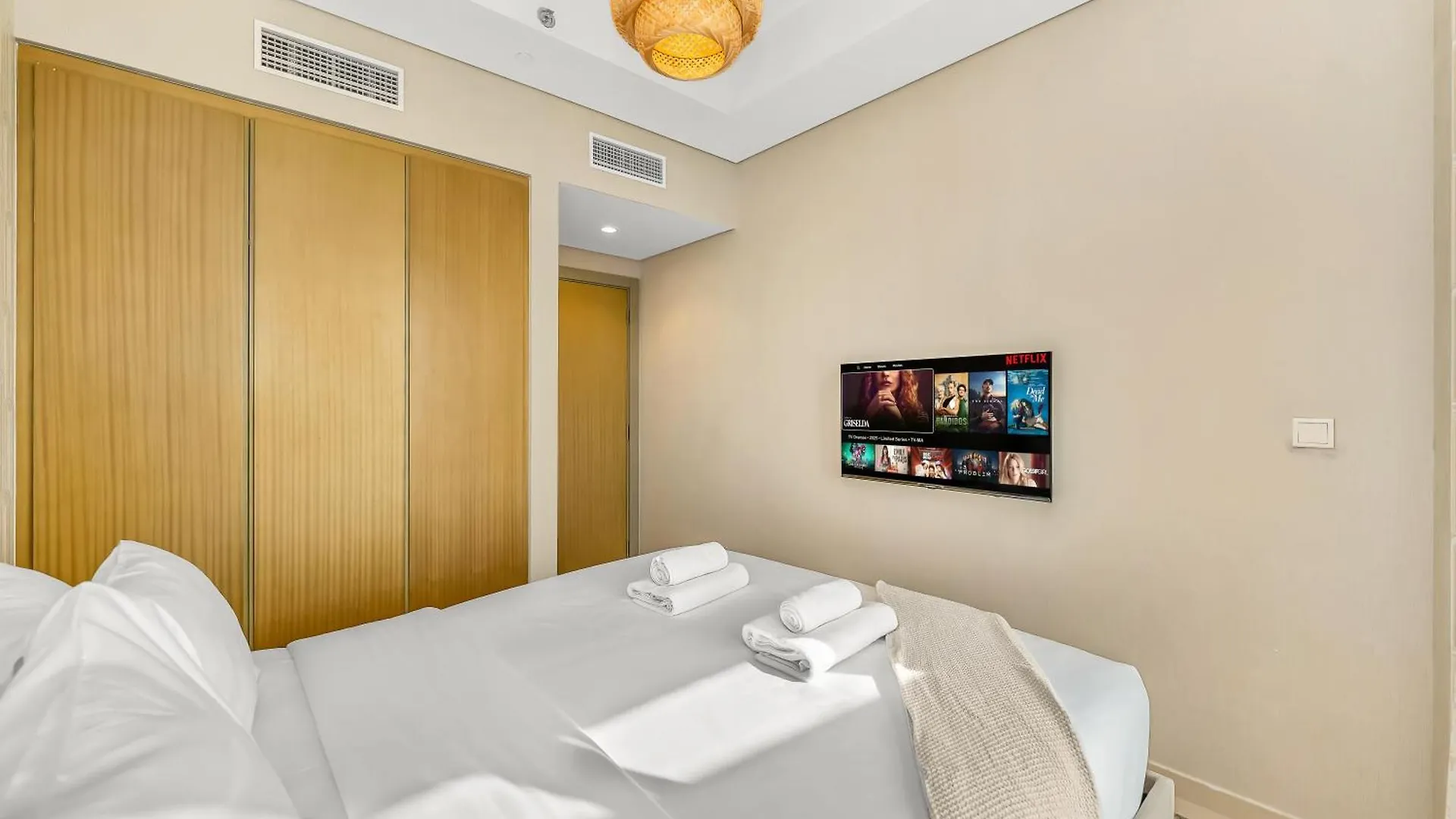 Lux 3Bhk In Businessbay, Canal Views, Great Location Дубай ОАЭ