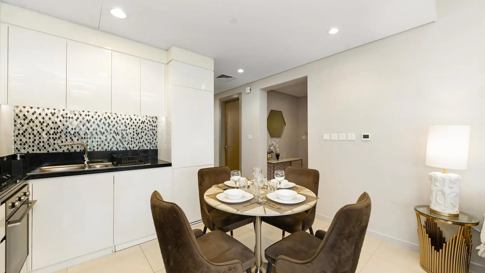 Lux 3Bhk In Businessbay, Canal Views, Great Location Дубай ОАЭ