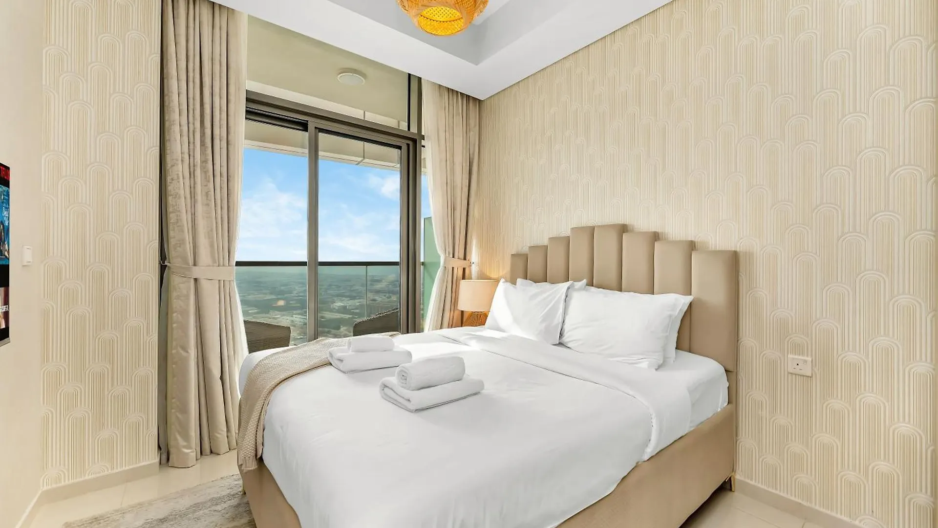 Апартаменты Lux 3Bhk In Businessbay, Canal Views, Great Location Дубай
